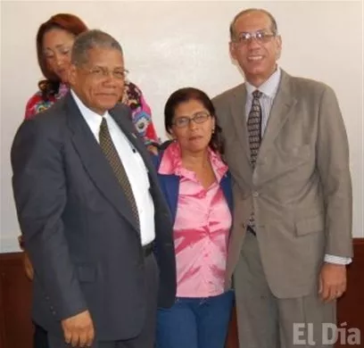 http://eldia.com.do/image/article/49/460×390/0/67959985-6809-49D9-8273-B6003F8BF363.jpeg