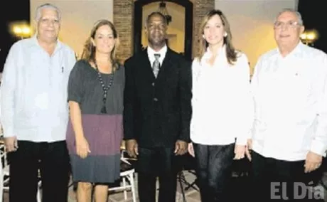 http://eldia.com.do/image/article/48/460×390/0/7228FA4C-466E-4791-B9B4-2C86D0950BBC.jpeg