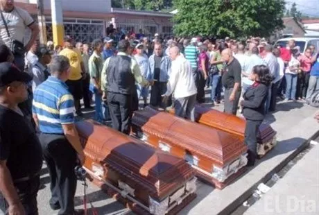 http://eldia.com.do/image/article/48/460×390/0/8CF4D258-6AE9-4436-A9F3-46C9B0F831CA.jpeg