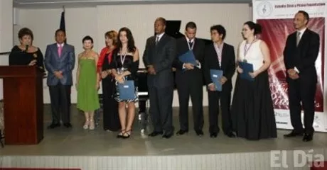 http://eldia.com.do/image/article/47/460×390/0/9CA693E4-1ECF-4795-BD36-B911CE436F7F.jpeg