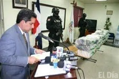 http://eldia.com.do/image/article/48/460×390/0/C894B71B-4141-4A80-9436-C89D0B94C50B.jpeg