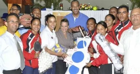 http://eldia.com.do/image/article/47/460×390/0/EEFCB604-79D0-42D8-8CC6-E50800D476F2.jpeg