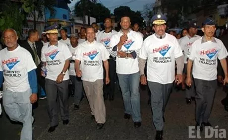 http://eldia.com.do/image/article/48/460×390/0/FB8A0EE3-1DFA-4D50-BBA2-E018F4F7DDBD.jpeg