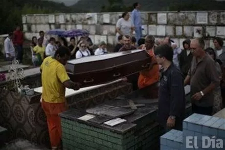 http://eldia.com.do/image/article/50/460×390/0/4965EB21-9732-4743-AF09-291658BCE81E.jpeg