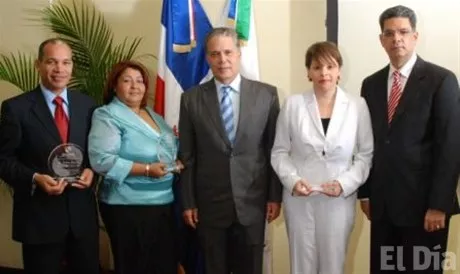 http://eldia.com.do/image/article/50/460×390/0/512CD8C6-9E0B-4F5D-9732-94BAC89B55CD.jpeg