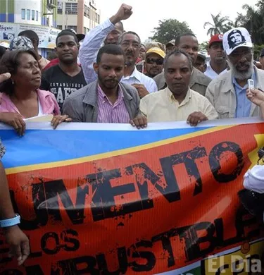 http://eldia.com.do/image/article/50/460×390/0/8CA8F2B1-355C-4B28-9050-7C7416CA5143.jpeg