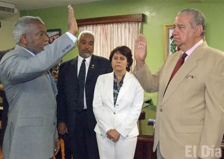 http://eldia.com.do/image/article/51/460×390/0/C442DBF3-26CA-4B93-9A27-E667E3E7D28B.jpeg
