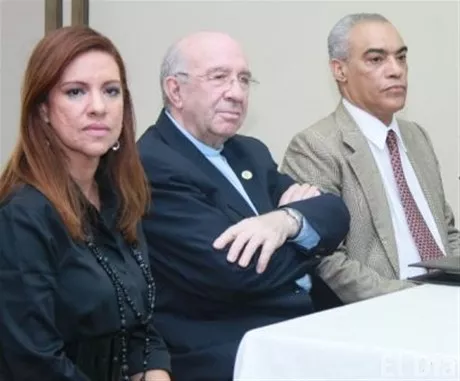 http://eldia.com.do/image/article/51/460×390/0/C48E695B-0CAF-4E7C-A1DF-61C295E872C4.jpeg
