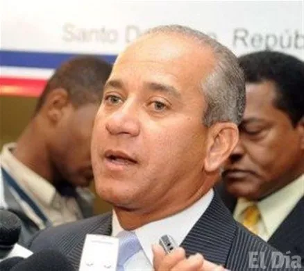 http://eldia.com.do/image/article/49/460×390/0/F6D0E412-73FB-4D46-B870-D08A21CBE050.jpeg