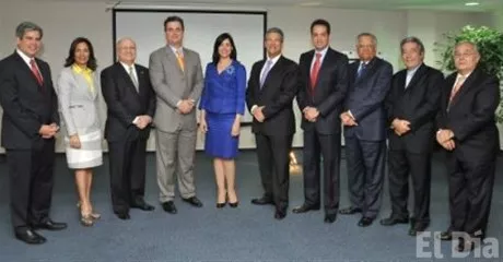 http://eldia.com.do/image/article/54/460×390/0/0BBF8CC6-362F-4A92-A576-008C041D502E.jpeg