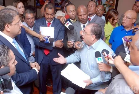 http://eldia.com.do/image/article/53/460×390/0/0F68DAEE-9A5F-4D05-8463-8DF1828D8975.jpeg