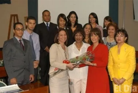 http://eldia.com.do/image/article/54/460×390/0/F3EEF709-B5A0-4C2F-BA13-42AAF865A4ED.jpeg