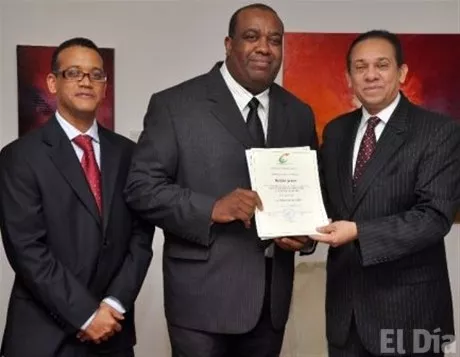 http://eldia.com.do/image/article/53/460×390/0/F8B150B6-FE0C-4F5F-908A-41B078F45BEF.jpeg