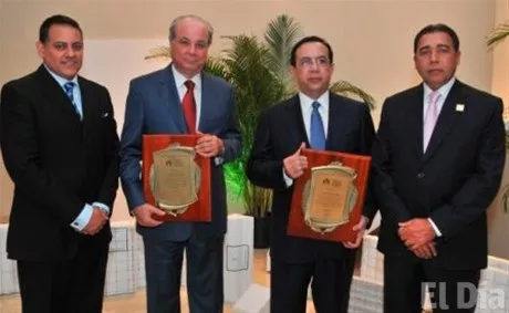 http://eldia.com.do/image/article/57/460×390/0/54C667E4-A0D1-457D-BAA9-0D63219AC92C.jpeg