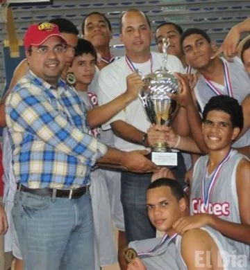 http://eldia.com.do/image/article/57/460×390/0/6783C18D-32CE-4C82-813C-44F23A2CD0E2.jpeg