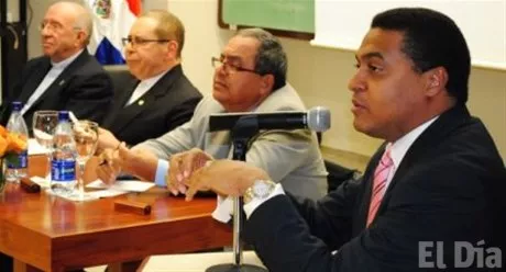 http://eldia.com.do/image/article/56/460×390/0/A56B9AFE-E32D-49B6-8A9A-196ECD4A7E09.jpeg