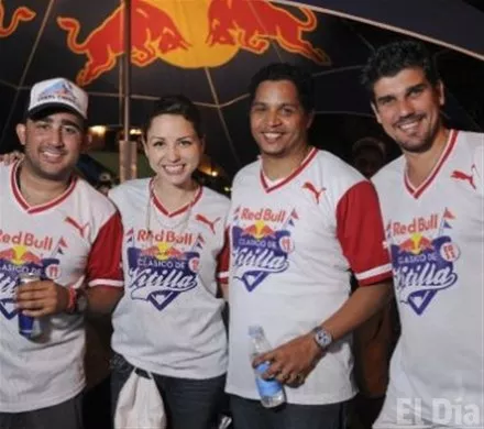 http://eldia.com.do/image/article/57/460×390/0/F9F33215-ADD6-4F79-A748-65892198CDAF.jpeg
