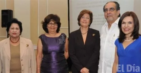 http://eldia.com.do/image/article/60/460×390/0/CB6F40DC-2BF5-4CD1-8D3A-E3466757303E.jpeg