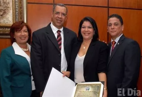 http://eldia.com.do/image/article/62/460×390/0/411D63AE-4F3F-4DD6-97A6-35E388729365.jpeg