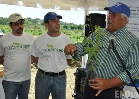 http://eldia.com.do/image/article/63/460×390/0/86292BCA-E9BC-4DD9-A81F-DD8912B5BA6D.jpeg
