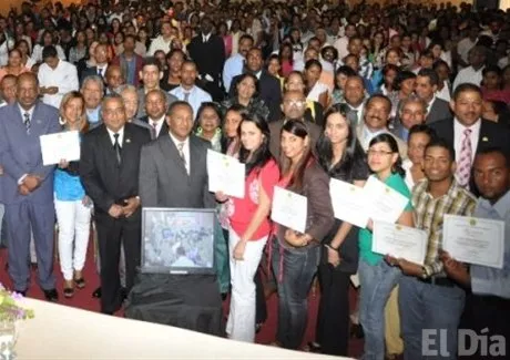 http://eldia.com.do/image/article/66/460×390/0/AB785009-846B-41EA-AA09-6A1876D23F8B.jpeg