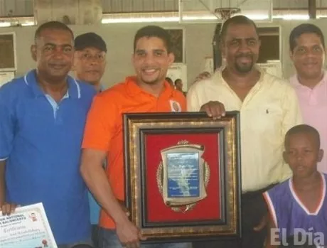 http://eldia.com.do/image/article/65/460×390/0/ACDE9D9E-A14D-4D5E-BFCA-AA2757CBF51A.jpeg