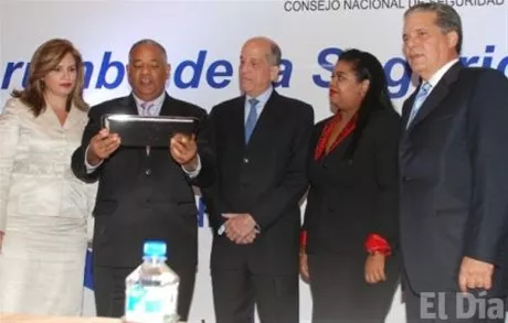 http://eldia.com.do/image/article/69/460×390/0/4C2D47F9-F77E-40A3-BC7E-45E16263F04A.jpeg