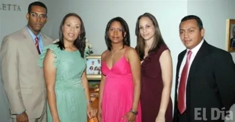 http://eldia.com.do/image/article/67/460×390/0/5F885F2F-1D39-4BEE-BB35-E4AB71BC7A15.jpeg