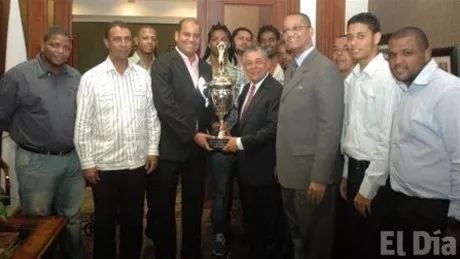 http://eldia.com.do/image/article/68/460×390/0/665280C9-24F6-4335-B5D0-075648699F07.jpeg