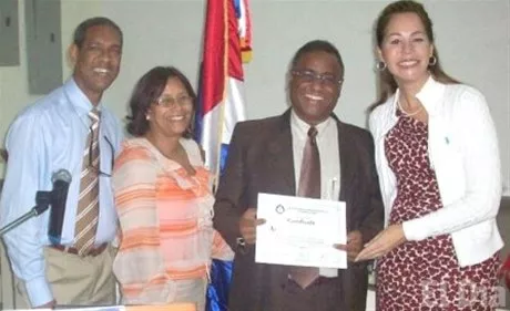 http://eldia.com.do/image/article/72/460×390/0/368BF202-A0B6-45A9-BE2C-2971229F61CF.jpeg