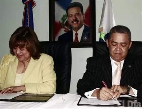 http://eldia.com.do/image/article/72/460×390/0/AB76CBE9-817A-44D0-AF30-037AA17F95A3.jpeg