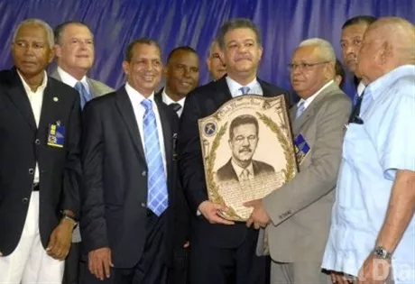 http://eldia.com.do/image/article/75/460×390/0/132B681F-143C-4DE3-8F2C-D0EE54D4C290.jpeg