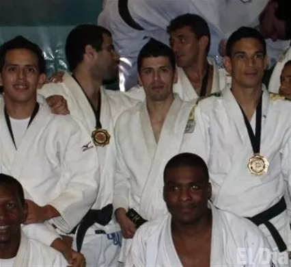 http://eldia.com.do/image/article/74/460×390/0/AE02EFC8-FDB0-4F70-9B45-298A09C92EEA.jpeg