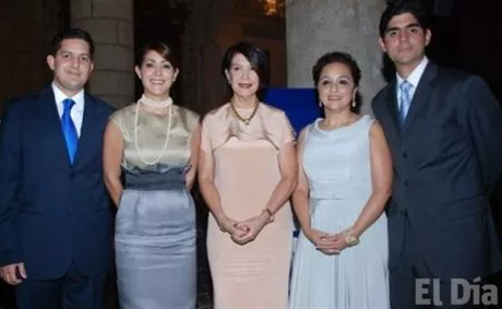 http://eldia.com.do/image/article/78/460×390/0/BAA0F7DA-2467-4F8B-BCDC-BE8D4873A1CA.jpeg