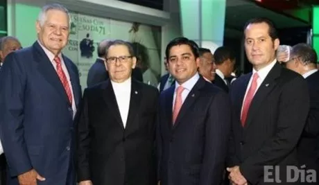 http://eldia.com.do/image/article/76/460×390/0/E2B2FBF5-A09A-4C44-A443-3C0CABB389DB.jpeg