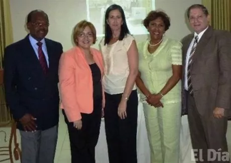 http://eldia.com.do/image/article/80/460×390/0/52EE9407-0CD3-4241-A86F-7C0A2F66AFF6.jpeg