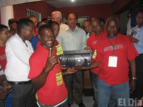 http://eldia.com.do/image/article/82/460×390/0/72CF8E8B-59E1-405B-9A8B-3441B331AC7D.jpeg