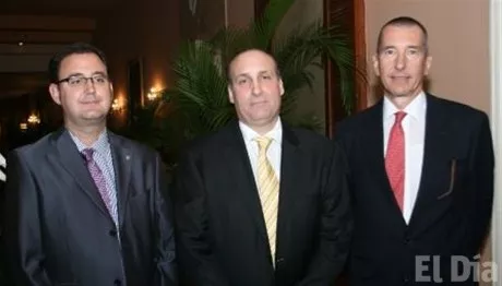 http://eldia.com.do/image/article/83/460×390/0/88940592-6C7B-43AF-B5AC-260BD0F0B6E6.jpeg
