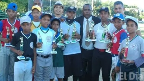 http://eldia.com.do/image/article/81/460×390/0/F9E82D79-99F5-4D88-B5C4-4DFFA0BADEC1.jpeg