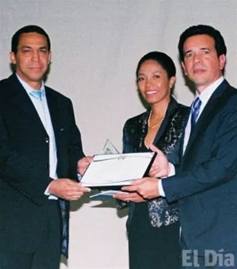 http://eldia.com.do/image/article/86/460×390/0/15350002-6AC5-47DE-8BA2-089E74F3B94F.jpeg