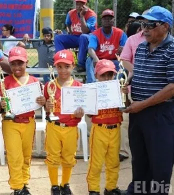 http://eldia.com.do/image/article/86/460×390/0/2ACB1777-7BF3-4560-93D6-11330C234E13.jpeg