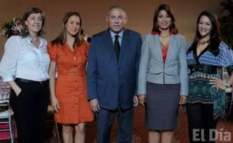 http://eldia.com.do/image/article/84/460×390/0/340B77A5-1830-4E2B-B8E3-73A181E1F998.jpeg