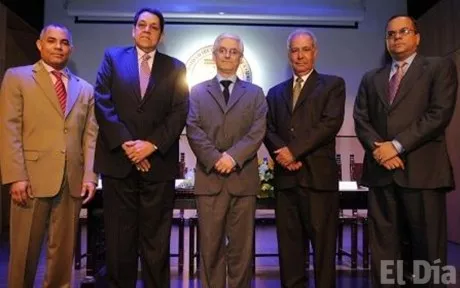 http://eldia.com.do/image/article/86/460×390/0/A26752C5-BA0B-4AEB-ACB6-07B99CB01B1E.jpeg