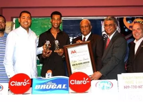 http://eldia.com.do/image/article/86/460×390/0/CC1A4960-94C9-433B-9CCF-22FD40AF8B0D.jpeg