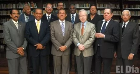 http://eldia.com.do/image/article/89/460×390/0/40E701F1-5399-475D-839A-F2B171FA1357.jpeg