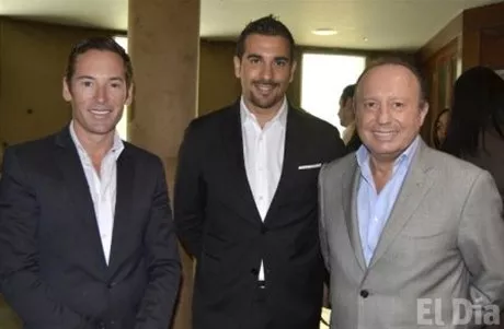 http://eldia.com.do/image/article/89/460×390/0/8E4FBEC3-AC91-44C0-95DF-C70E554263C2.jpeg