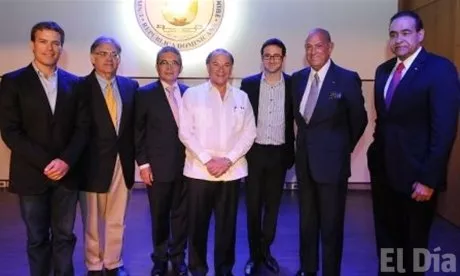 http://eldia.com.do/image/article/90/460×390/0/A7BF47B0-E72E-4B57-8A73-761B68B5C866.jpeg
