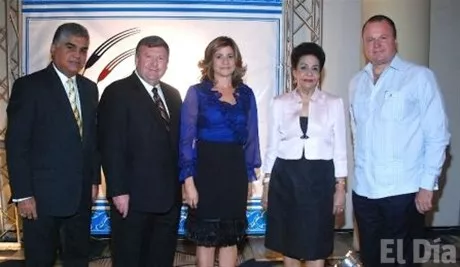 http://eldia.com.do/image/article/90/460×390/0/0FBEE8E5-E42E-460E-BAAC-7C4E09A520DB.jpeg
