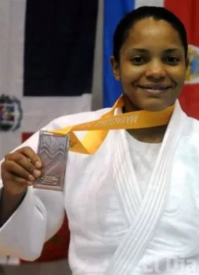 http://eldia.com.do/image/article/91/460×390/0/1E90A8C3-D77B-4C20-B83B-D6C5E2C443E5.jpeg