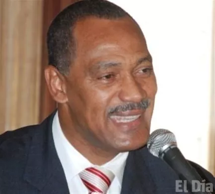 http://eldia.com.do/image/article/92/460×390/0/5C88E32B-637C-43BB-B377-05D0704FEDFA.jpeg